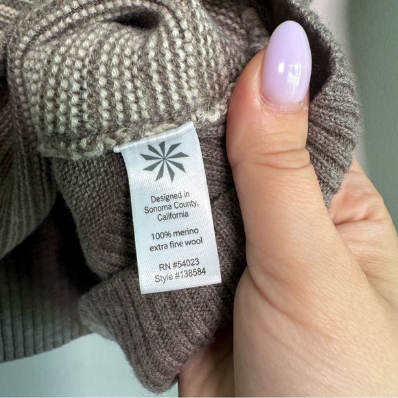 Athleta Noe Merino Wool Striped Hooded Pullover Sweater size small - Picture 3 of 6